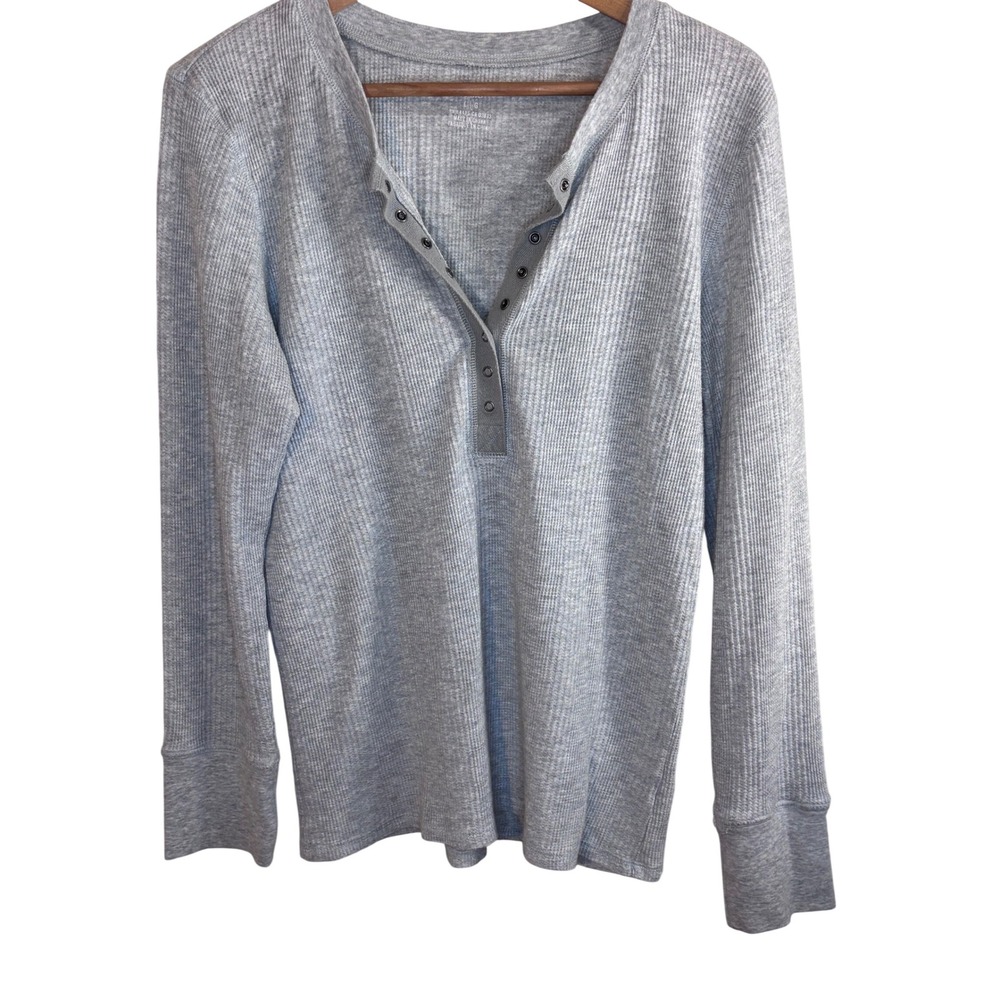 Aerie Waffle Knit Henley Top Large Gray Long Sleeve Snap Front Thermal
Casual - Picture 3 of 7